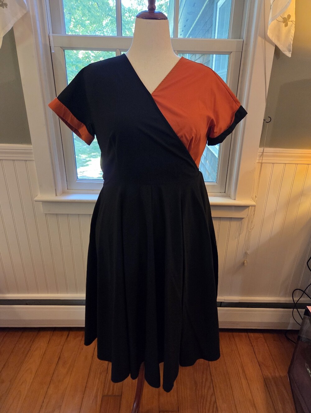 Lively Ghosts The Great Pumpkin Dress - Picture 9 of 12